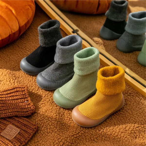 LittleGrip™ – Warme Antirutsch Babysöckli – Innen Schuh