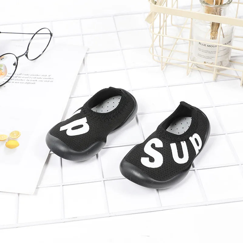 SoftWalk™ – Sommer Babyschuhe – Weich, Rutschfest & Bequem