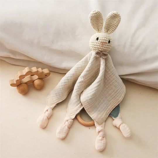 SoftBuddy™ Kuscheltuch mit Beißring & Rassel – Weich, Sicher und Entwicklungsfördernd