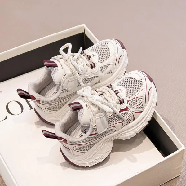 HappyFeet™ – Lichtig, Atemig & Stylisch – Kindersneaker Bordeaux