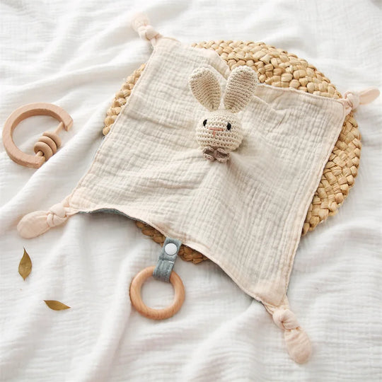 SoftBuddy™ Kuscheltuch mit Beißring & Rassel – Weich, Sicher und Entwicklungsfördernd