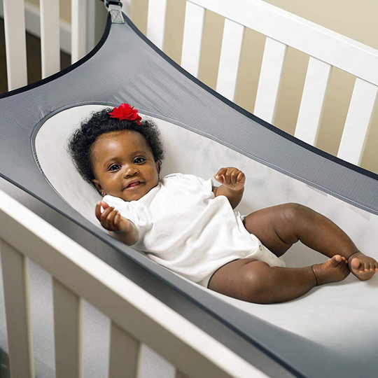 BreezyNest™ – Atmigs Baby Schlafsack & Hängematte – Komfort & Sicherheit