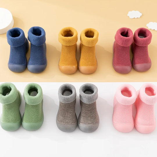 LittleGrip™ – Warme Antirutsch Babysöckli – Innen Schuh