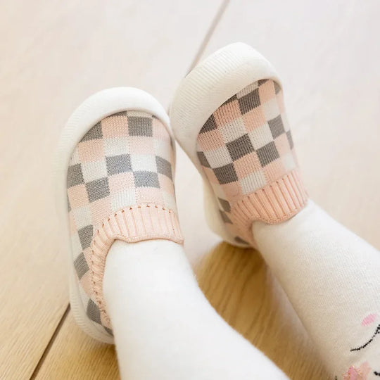 MiniStrides™ – Flexibli Instapper mit Rüütmuster – Antirutsch Peuterschueh