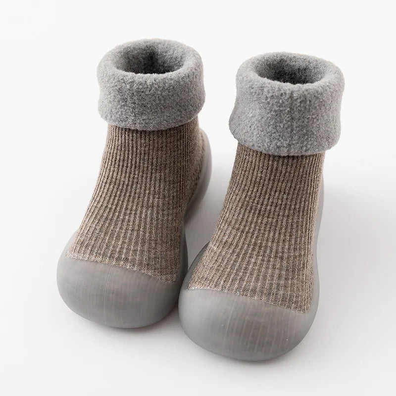LittleGrip™ – Warme Antirutsch Babysöckli – Innen Schuh