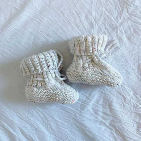 CozyBuds™ – Warme Gebrischti Babyslofli – Winterpantoffel für Chind