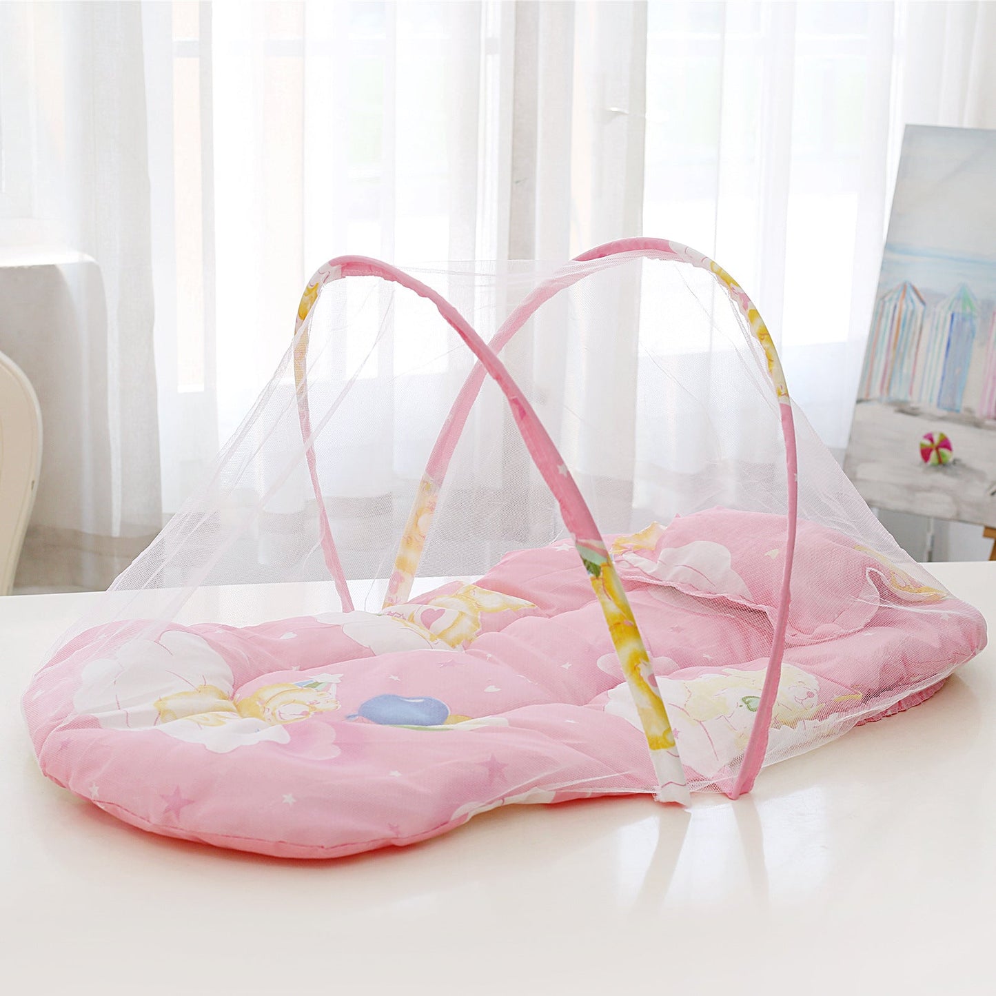 Babyliege mit Insektennetz