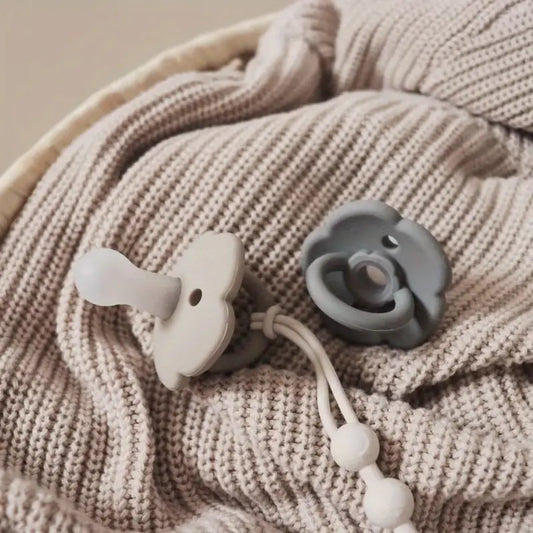 TuttiTidy™ – Der minimalistische Schnullerhalter
