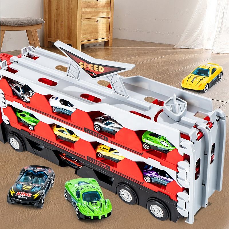 Spielspaß mit Rennstreckentransporter