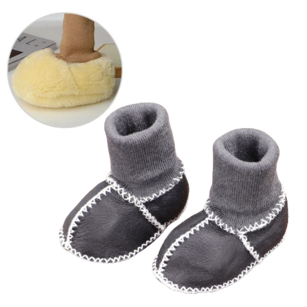 CozyFeet™ – Warme & Antirutsch Baby Sloffe für Wintertage