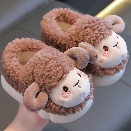 FuzzySteps™ – Die weichen Kinderhausschuhe