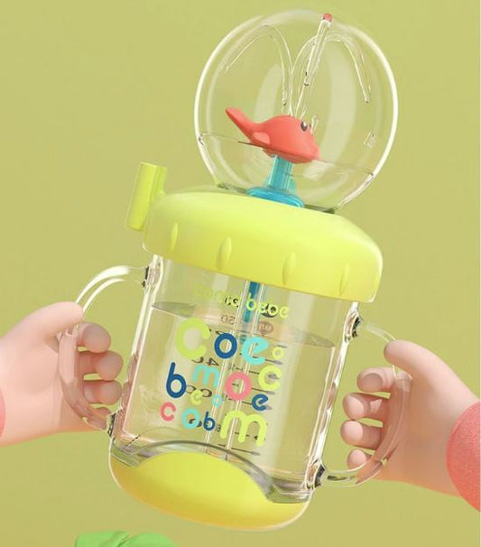 TinyTummy™ – Baby-Trinkflasche mit Walfontäne