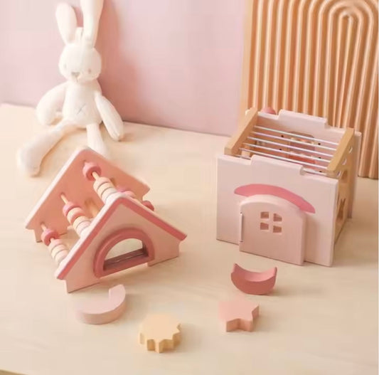 DreamNest™  - Montessori Holzspielzeughaus