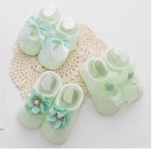 AngelToes™ – Eleganti & Komfortabli Babysöckli mit Antirutsch