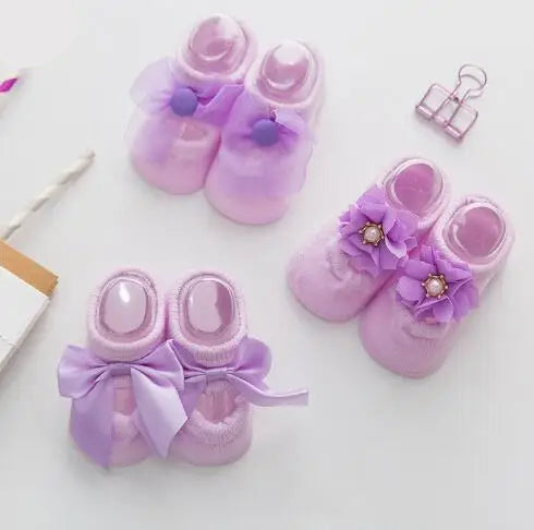 AngelToes™ – Eleganti & Komfortabli Babysöckli mit Antirutsch