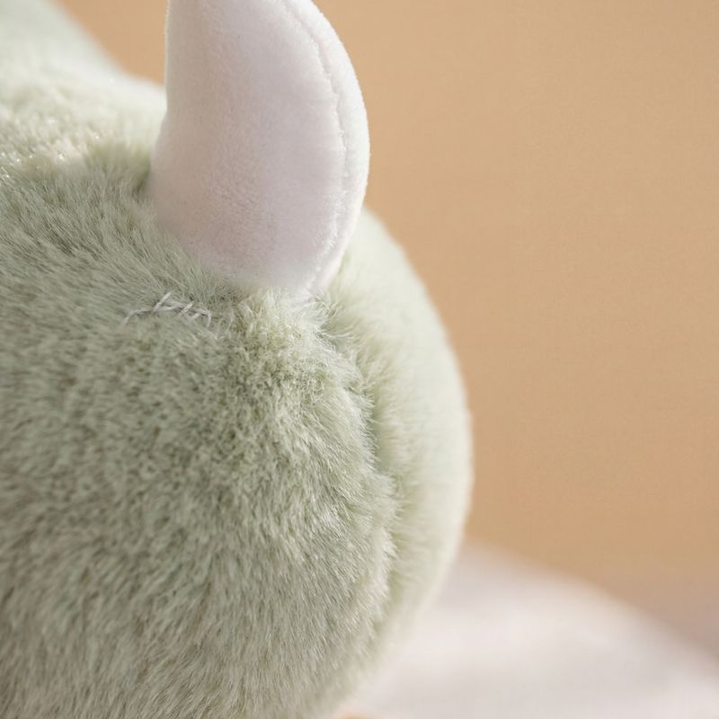 Romina — Lying Triceratops