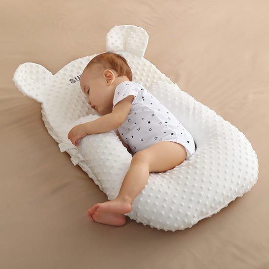 CloudCuddle™ – Luxuriöses und sicheres Still- und Schlafkissen